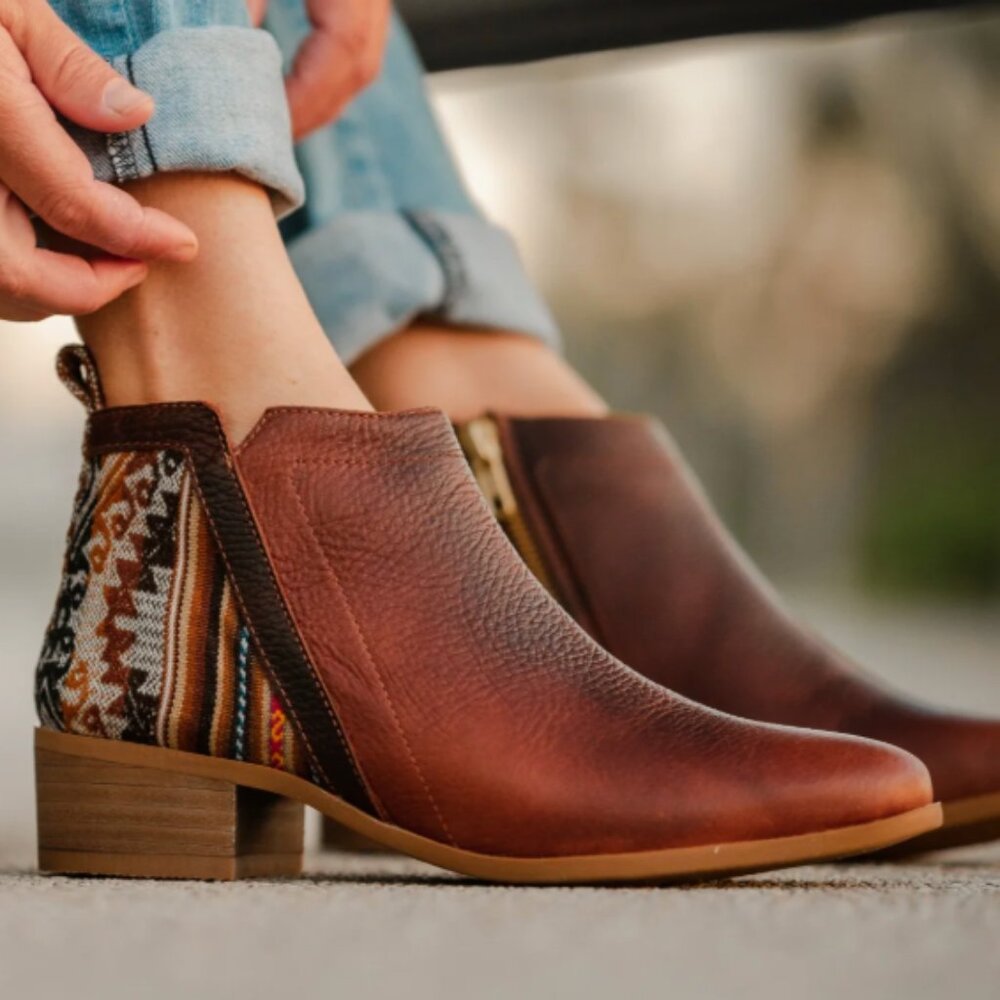 Inkkas Brown Leather Bootie Size 8